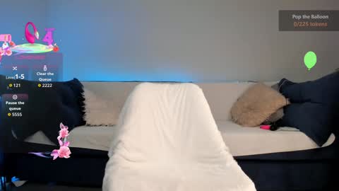 Snapshot of iminako chatting on October 16, 1:14 pm Kayla online show from October 16, 1:14 pm