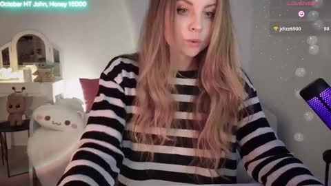 Snapshot of imkeira chatting on October 10, 7:19 pm ImKeira online show from October 10, 7:19 pm