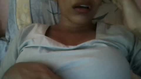 Snapshot of imlovelyrose chatting on December 9, 6:34 am ROSE online show from December 9, 6:34 am
