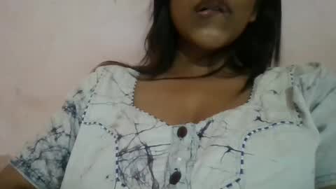 Snapshot of imlovelyrose chatting on January 17, 5:51 pm ROSE online show from January 17, 5:51 pm