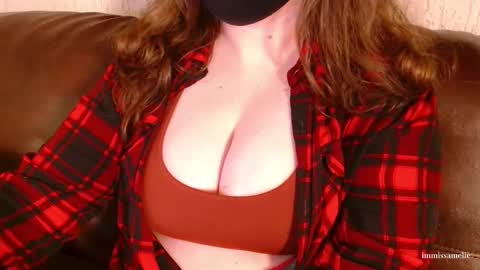 Miss Amelie online show from November 17, 3:18 am