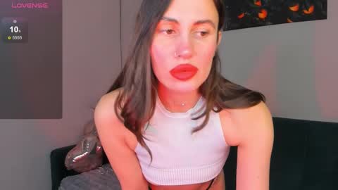 immolly1 online show from February 14, 7:38 am