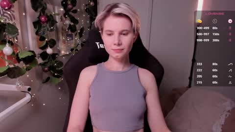 Mia online show from December 26, 5:40 pm