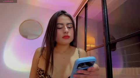 imsofia_dy online show from July 18, 1:31 am