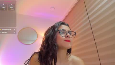 imsofia_dy online show from June 14, 2:35 am
