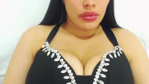 imsweetlips online show from July 19, 7:27 pm