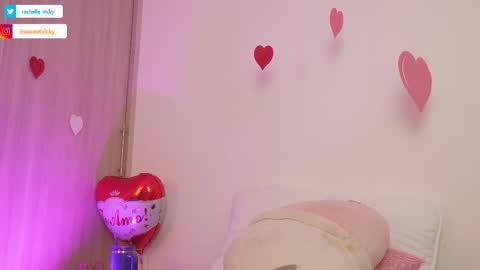 imvickyrachell_ online show from February 25, 4:05 pm