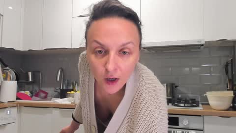 Snapshot of inakush chatting on December 13, 6:59 pm Ina Kush online show from December 13, 6:59 pm