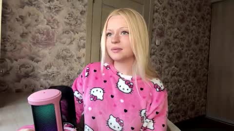 Lola online show from March 20, 11:26 am