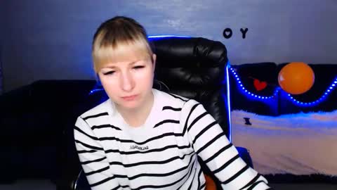 incredible_ariela online show from March 7, 10:35 am