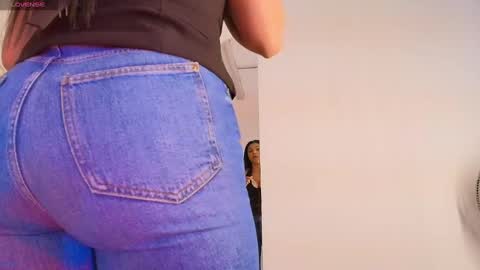 Snapshot of indi_catalina chatting on September 12, 12:23 pm Indi Catalina online show from September 12, 12:23 pm