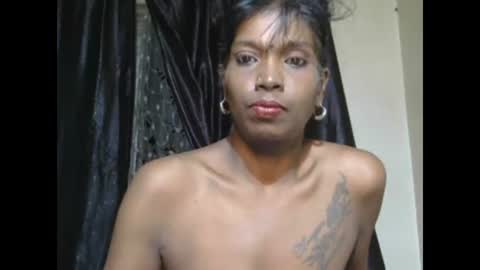 Snapshot of indian_blossom chatting on February 4, 10:24 pm Denise online show from February 4, 10:24 pm