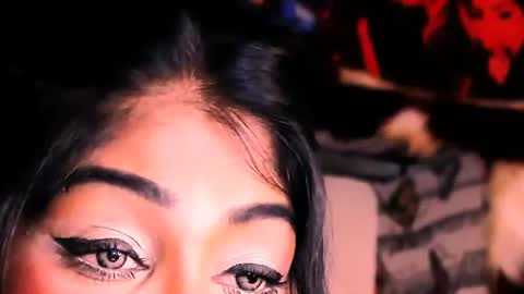 Snapshot of indian_dreamgirl chatting on October 15, 2:36 am Bella Ambrosia online show from October 15, 2:36 am