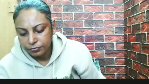 indian_spice_girl online show from June 22, 9:17 am
