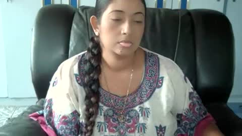 Snapshot of indianplaygal69 chatting on February 18, 6:48 am Indianpalgal69 online show from February 18, 6:48 am