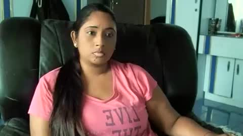 Snapshot of indianplaygal69 chatting on September 18, 2:04 pm Indianpalgal69 online show from September 18, 2:04 pm