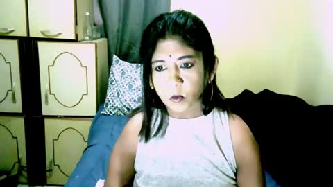 indianpleasures21 online show from July 28, 6:22 am