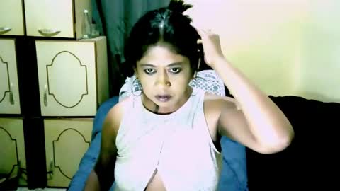 indianpleasures21 online show from July 28, 7:15 pm