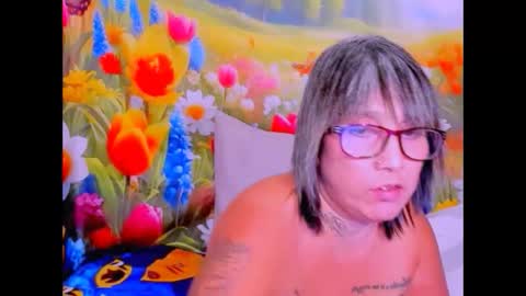 indianroxy27 online show from March 16, 5:17 pm