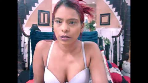 indiansexyass4u2luv online show from July 23, 5:26 am