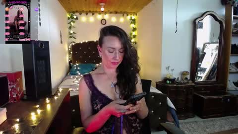 Indigo Wild  online show from November 5, 2:33 pm