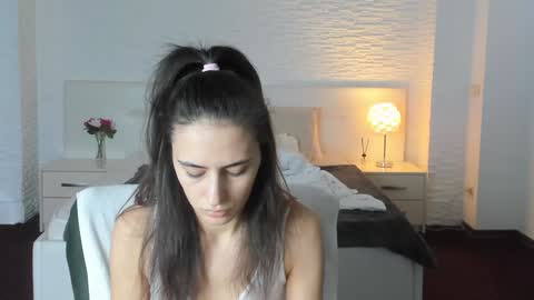 Ines Lyn online show from January 14, 3:43 am