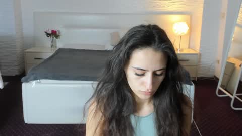 Ines Lyn online show from January 13, 3:45 am