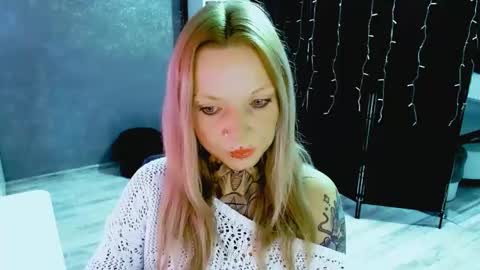 Snapshot of inesdesire chatting on September 24, 7:40 am InesDesire online show from September 24, 7:40 am