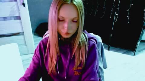 Snapshot of inesdesire chatting on September 29, 5:29 pm InesDesire online show from September 29, 5:29 pm