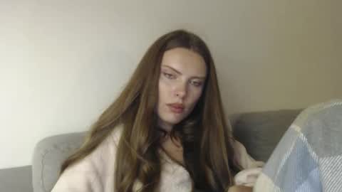 Sweet girl online show from October 18, 5:37 pm