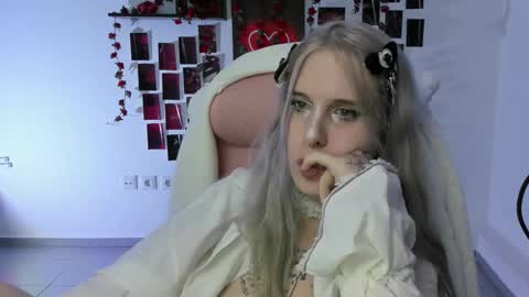Snapshot of ingannamorte18 chatting on September 28, 7:08 pm Roki online show from September 28, 7:08 pm