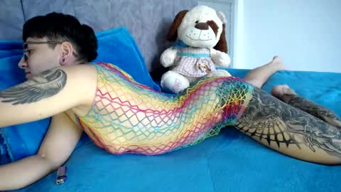 lyan onlyfans n linda online show from April 8, 7:38 pm