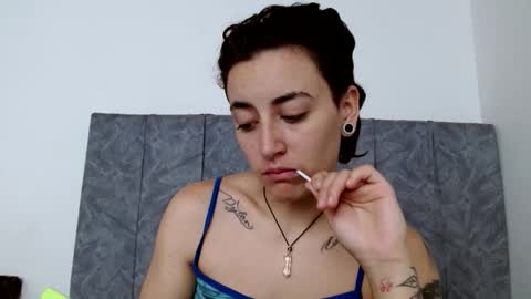 lyan onlyfans n linda online show from October 27, 4:24 pm