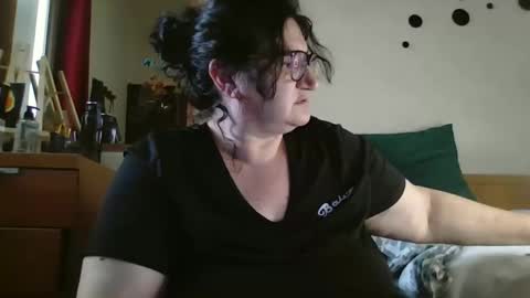 inna46_ online show from May 24, 11:42 am