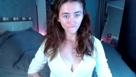 Lina online show from June 4, 3:27 pm