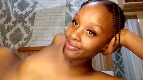 Amber online show from October 8, 9:35 am