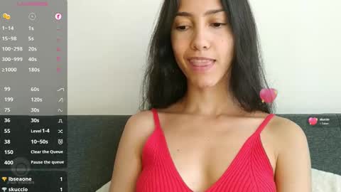 Laroa online show from October 30, 5:58 pm