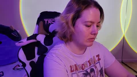 Faye online show from February 21, 5:46 am