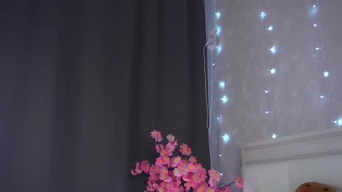 Ellie online show from February 23, 6:57 am