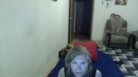 irenalegs online show from December 22, 5:43 am