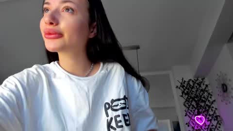 Snapshot of irenevon chatting on February 20, 6:06 am Ir s room online show from February 20, 6:06 am