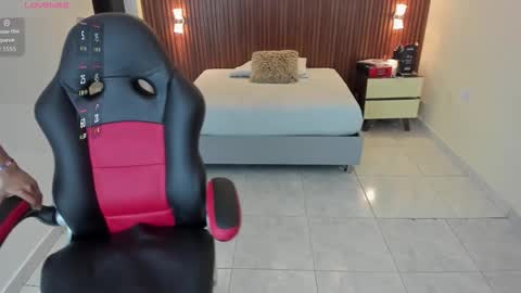 irina_palvin online show from November 19, 12:38 pm