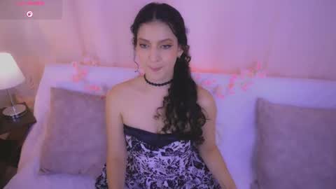 Maia Glow online show from July 23, 7:00 pm