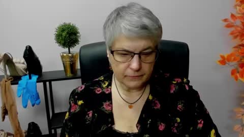 I R I S online show from January 7, 7:10 am