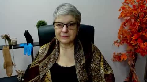 I R I S online show from January 21, 7:15 am