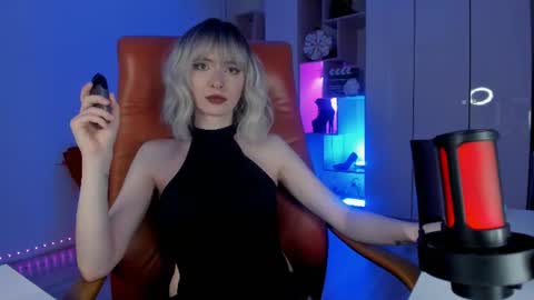 Miss Iris Fansly Miss Iris new inst.  online show from June 23, 3:54 pm