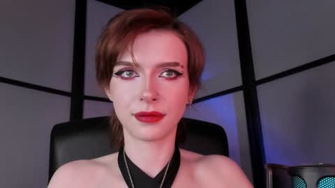 Snapshot of irisice chatting on December 13, 4:27 pm Miss Iris Fansly Miss Iris new inst. online show from December 13, 4:27 pm