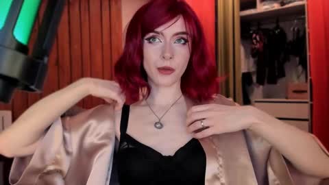 Snapshot of irisice chatting on March 6, 10:52 am Miss Iris Fansly Miss Iris new inst. online show from March 6, 10:52 am