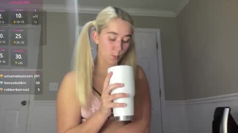 Irispink1 online show from November 12, 3:04 am