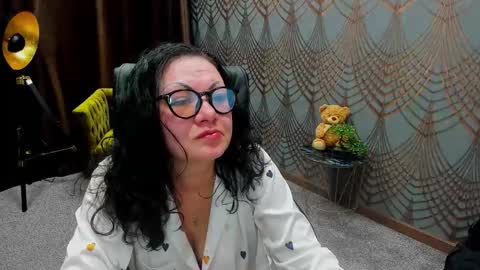 Iris online show from March 20, 7:35 am